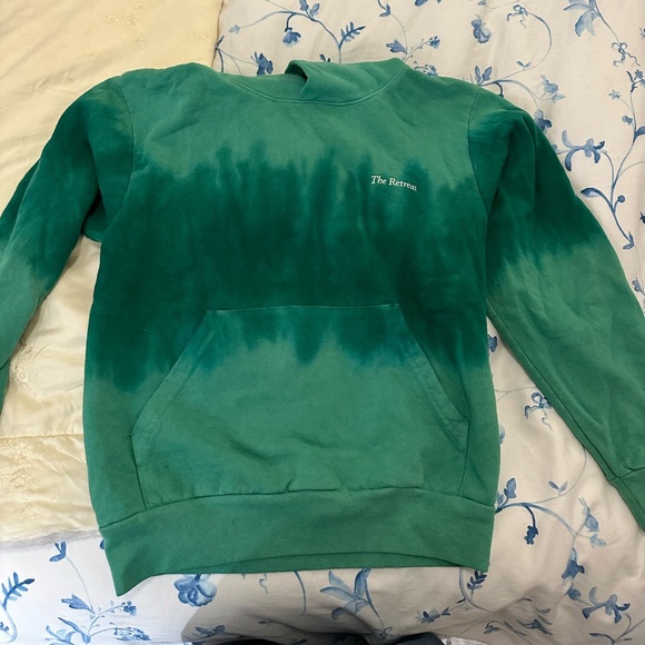 The Retreat Fresh Greens Sweatshirt (size small) - Picture 4 of 7